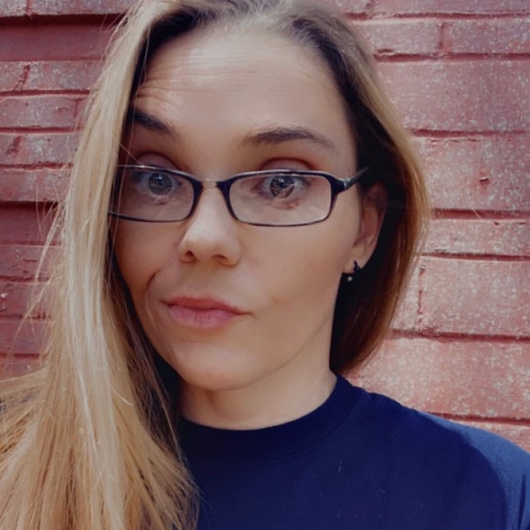 Meet your Posher, Teri - Picture 2 of 16